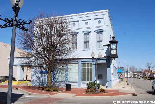 Salin Bank Avon Indiana