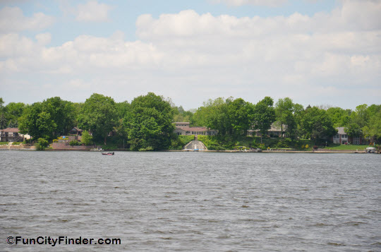 Houses line the shores of Morse Lake
