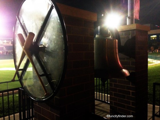 Indy-Indians---Victory-Bell