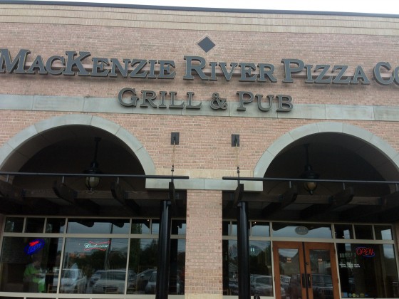 MacKenzie-River-Pizza-Company-Review