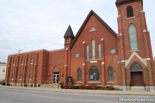 Picture of a church in downtown Lebanon, Indiana